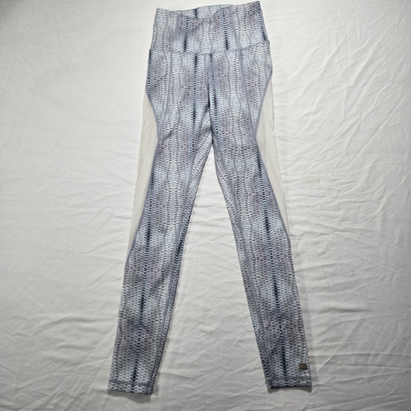 Au Rum Pants - Stylish Gray Patterned Leggings